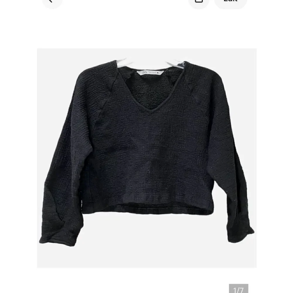 Zara Textured Crop Top with Raglan 3/4 Sleeves in Dark Black Women’s XS